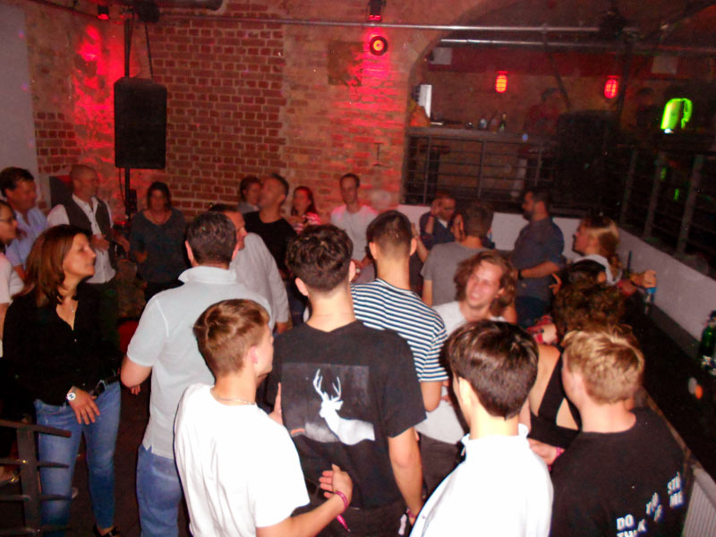Geburtstagsparty in der Pool Lounge in Berlin